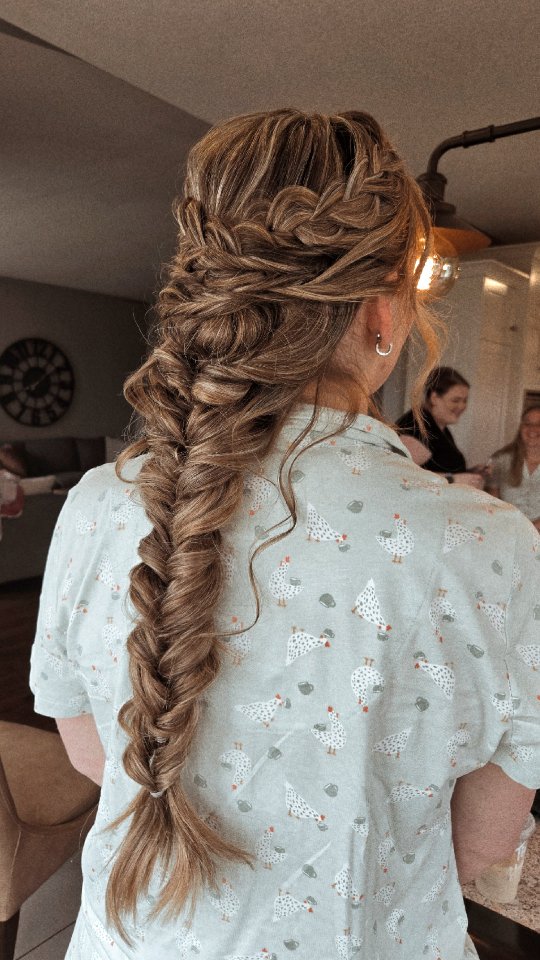 Long textured bridal braid — hands-on hair education with Raya